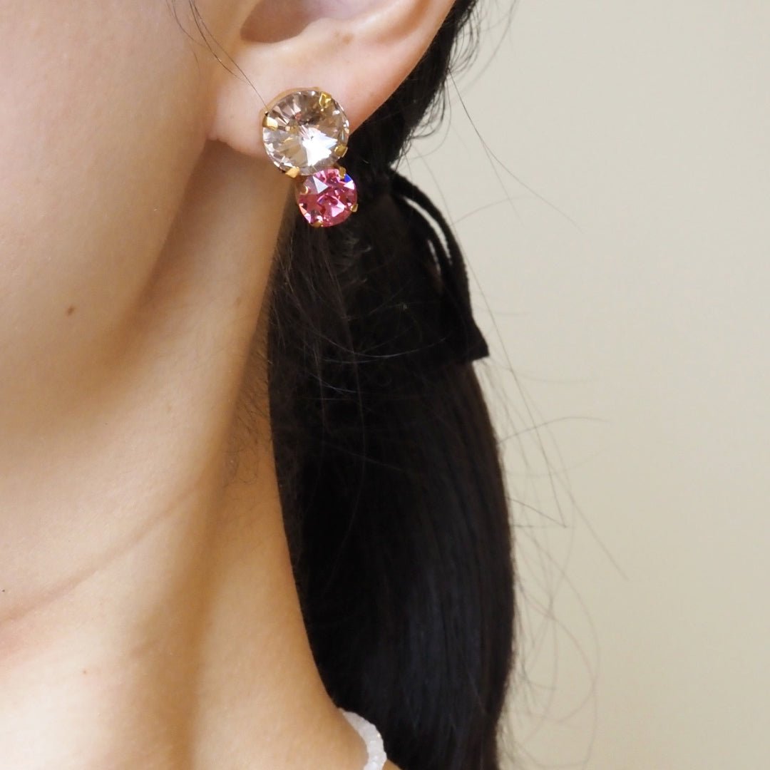 AYA イヤリング -masae公式オンラインストア | ビジュー、ビジューイヤリング、ビジューアクセサリー、クリスタルガラス、カラーイヤリング、カラーアクセサリー、2連イヤリング、コスチュームジュエリー、神戸アクセサリー