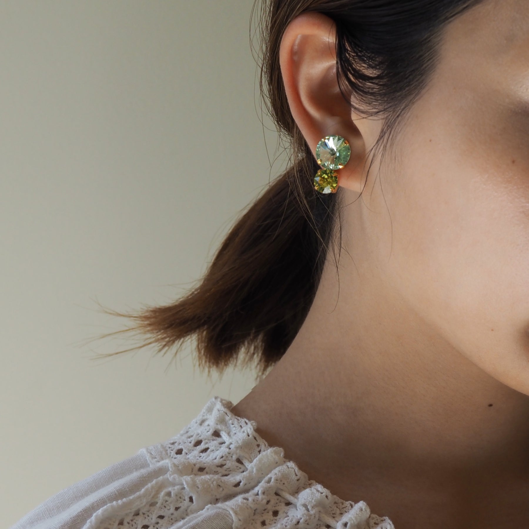 AYA ピアス -masae公式オンラインストア | ビジュー、ビジューピアス、ビジューアクセサリー、クリスタルガラス、カラーピアス、カラーアクセサリー、2連ピアス、コスチュームジュエリー、神戸アクセサリー