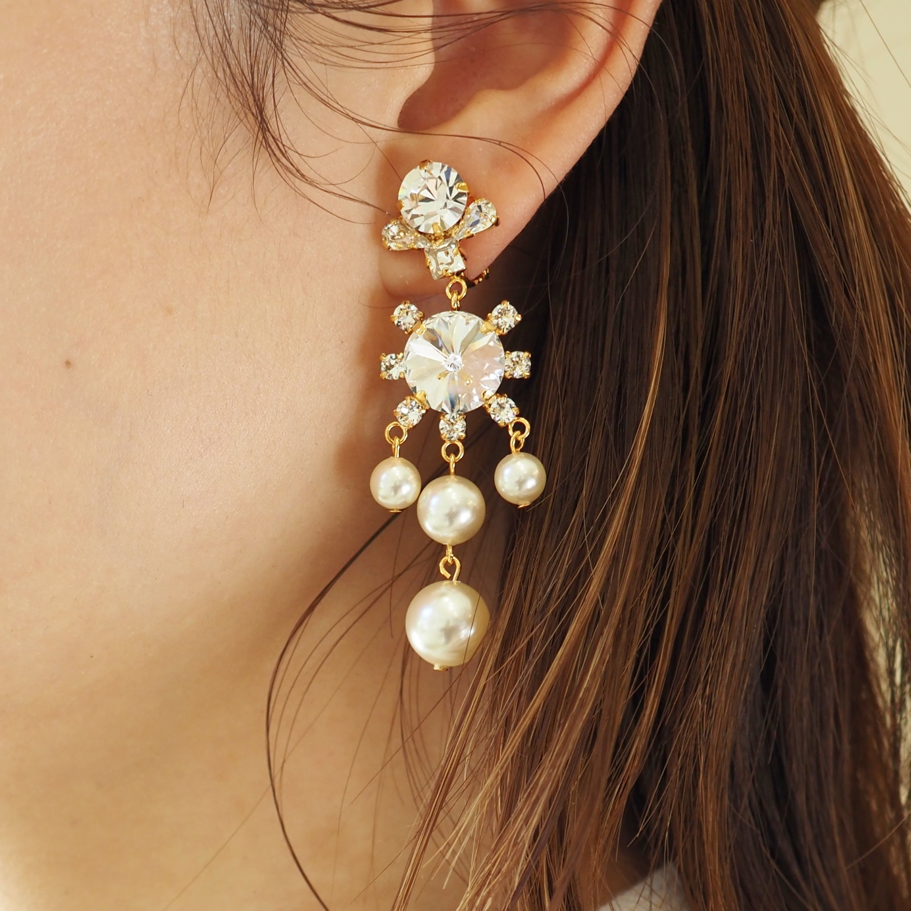 AYLIN イヤリング - masae公式オンラインストア|揺れるイヤリング、大ぶり、キラキライヤリング、ビジューアクセサリー、クリスタルガラス、スワロフスキーイヤリング、ブライダルイヤリング、結婚式イヤリング、ブライダルアクセサリー、お呼ばれイヤリング、プレ花嫁、パールアクセサリー、森香澄着用、高橋みなみ着用