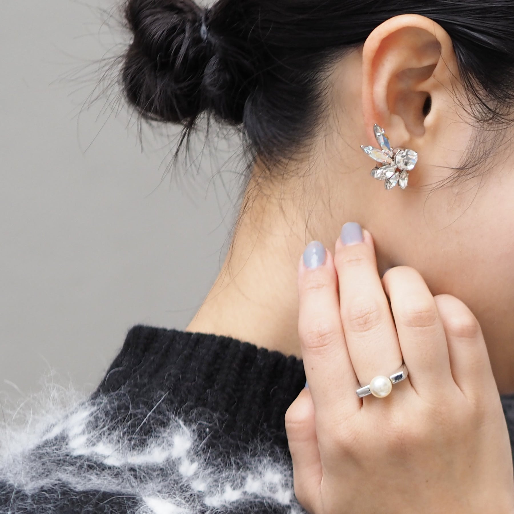 BRIA ピアス - masae公式オンラインストア | 2wayピアス、ビジューピアス、クリスタルガラス、羽モチーフ、羽ピアス、コスチュームジュエリー、ハンドメイドピアス、ブライダルピアス、ブライダルアクセサリー、結婚式ピアス、プレ花嫁、お呼ばれピアス、高橋みなみ着用、おのののか着用、橋本マナミ着用、non-no掲載、andGIRL掲載