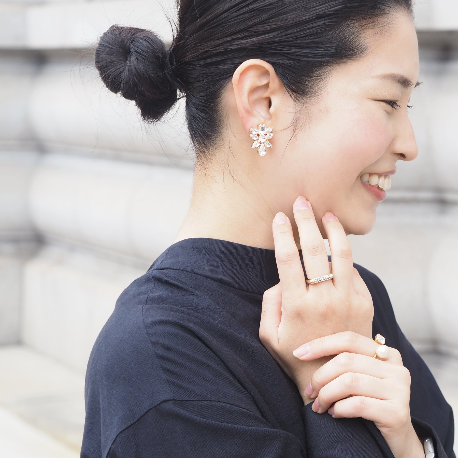 CIRA ピアス - masae公式オンラインストア | ビジューピアス、クリスタルガラス、スワロフスキーピアス、コスチュームジュエリー、結婚式ピアス、ブライダルピアス、ブライダルアクセサリー、お呼ばれピアス、フォーマルアクセサリー、美人百花掲載、泉里香着用、鈴木亜美着用