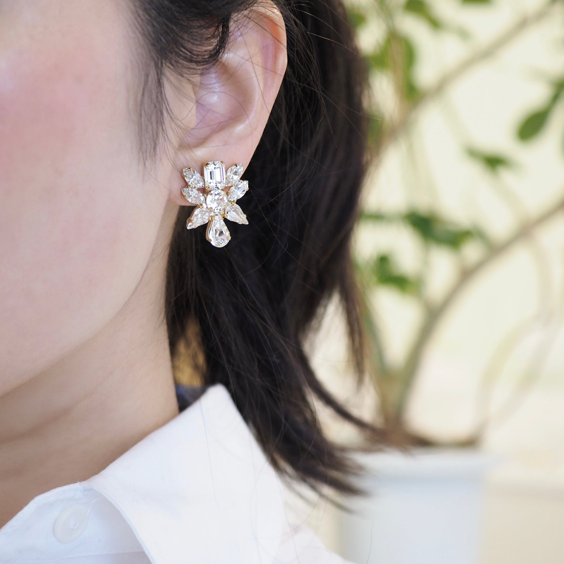CIRA ピアス - masae公式オンラインストア | ビジューピアス、クリスタルガラス、スワロフスキーピアス、コスチュームジュエリー、結婚式ピアス、ブライダルピアス、ブライダルアクセサリー、お呼ばれピアス、フォーマルアクセサリー、美人百花掲載、泉里香着用、鈴木亜美着用
