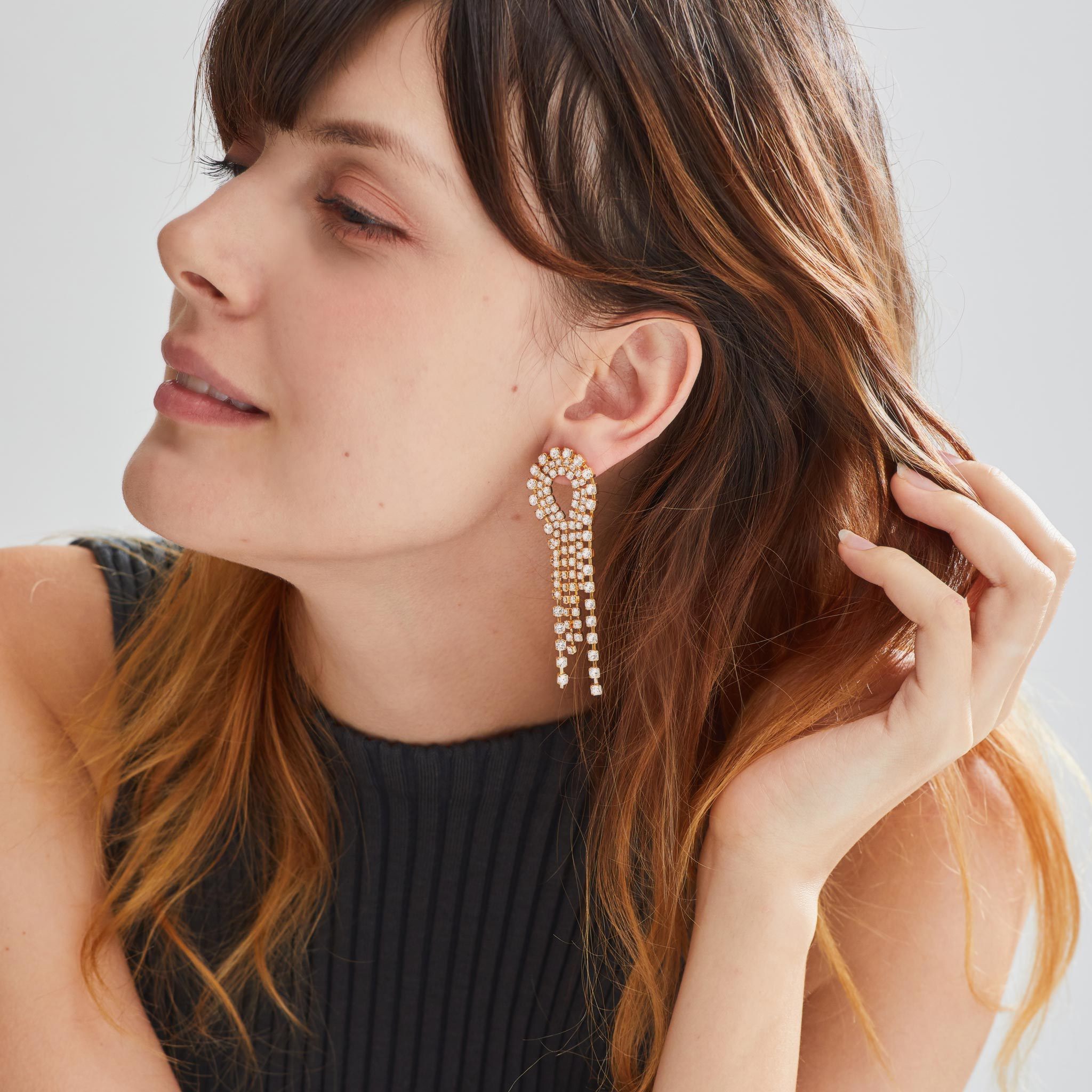 ELANA ピアス - masae公式オンラインストア|ビジュー、ビジューアクセサリー、ビジューピアス、大ぶりアクセサリー、揺れるピアス、結婚式ピアス、ブライダルアクセサリー、ブライダルピアス、プレ花嫁、ハンドメイドピアス、オケージョンシーン