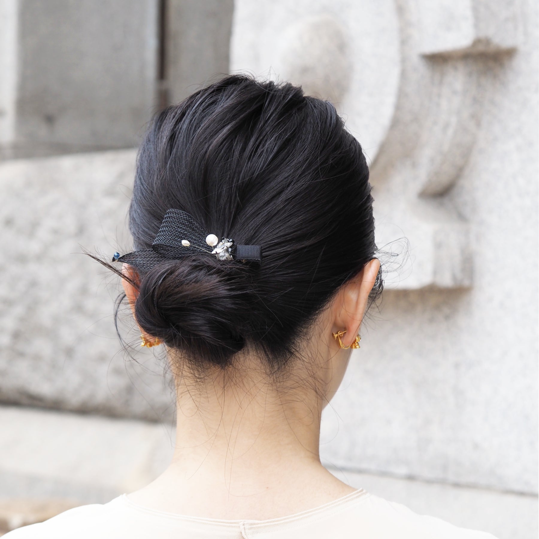 MESH RIBBON PIN S -masae公式オンラインストア | ビジューアクセサリー、ヘアアクセサリー、リボンピン、クリスタルガラス、お呼ばれヘアアクセ、前撮り、ブライダルアクセサリー