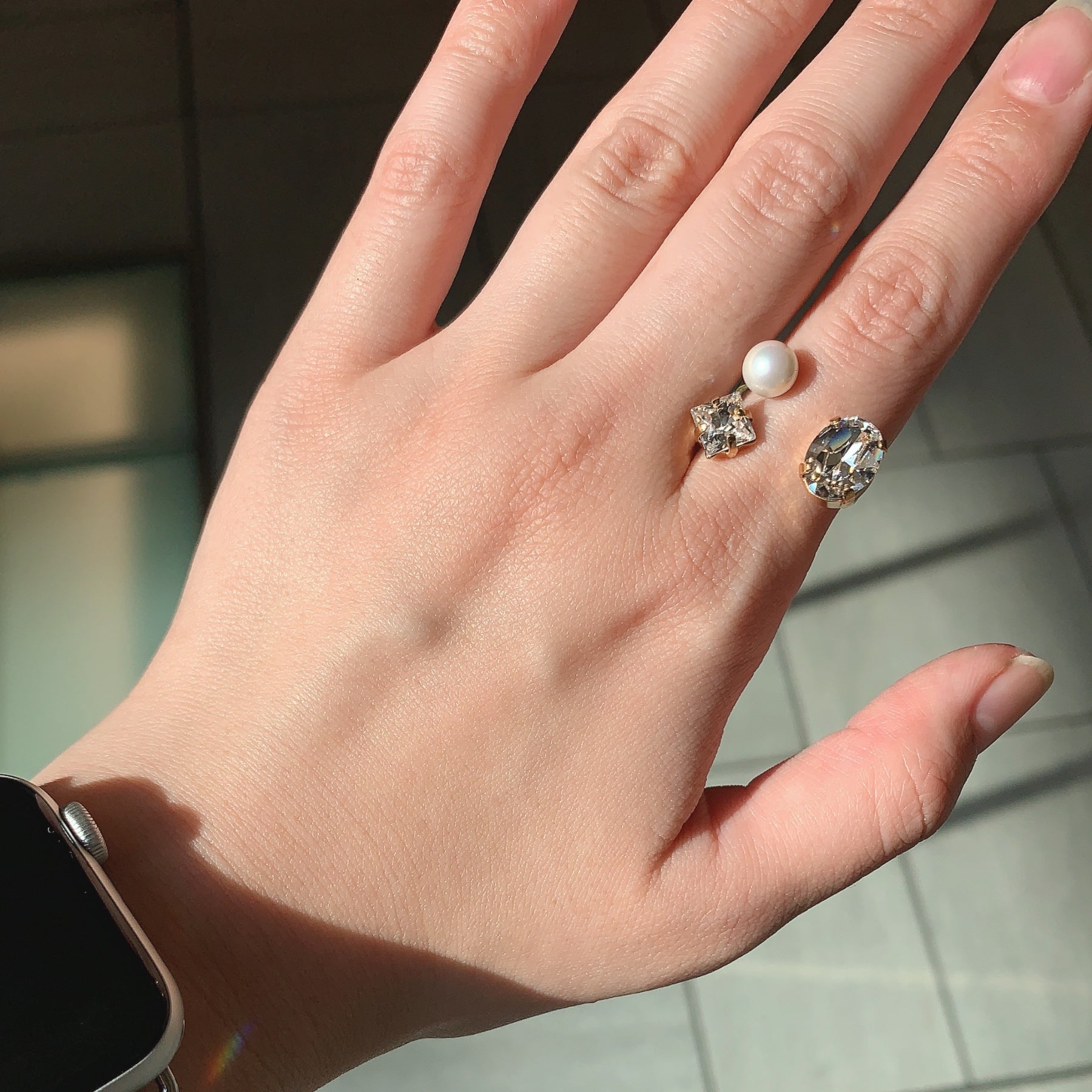 MEY リング - masae公式オンラインストア|大ぶりリング、クリスタルガラス、ビジューリング、フリーサイズリング、パール、お呼ばれ、リングコーデ、市川美織着用、大原櫻子着用、美人百花掲載、大人百花掲載