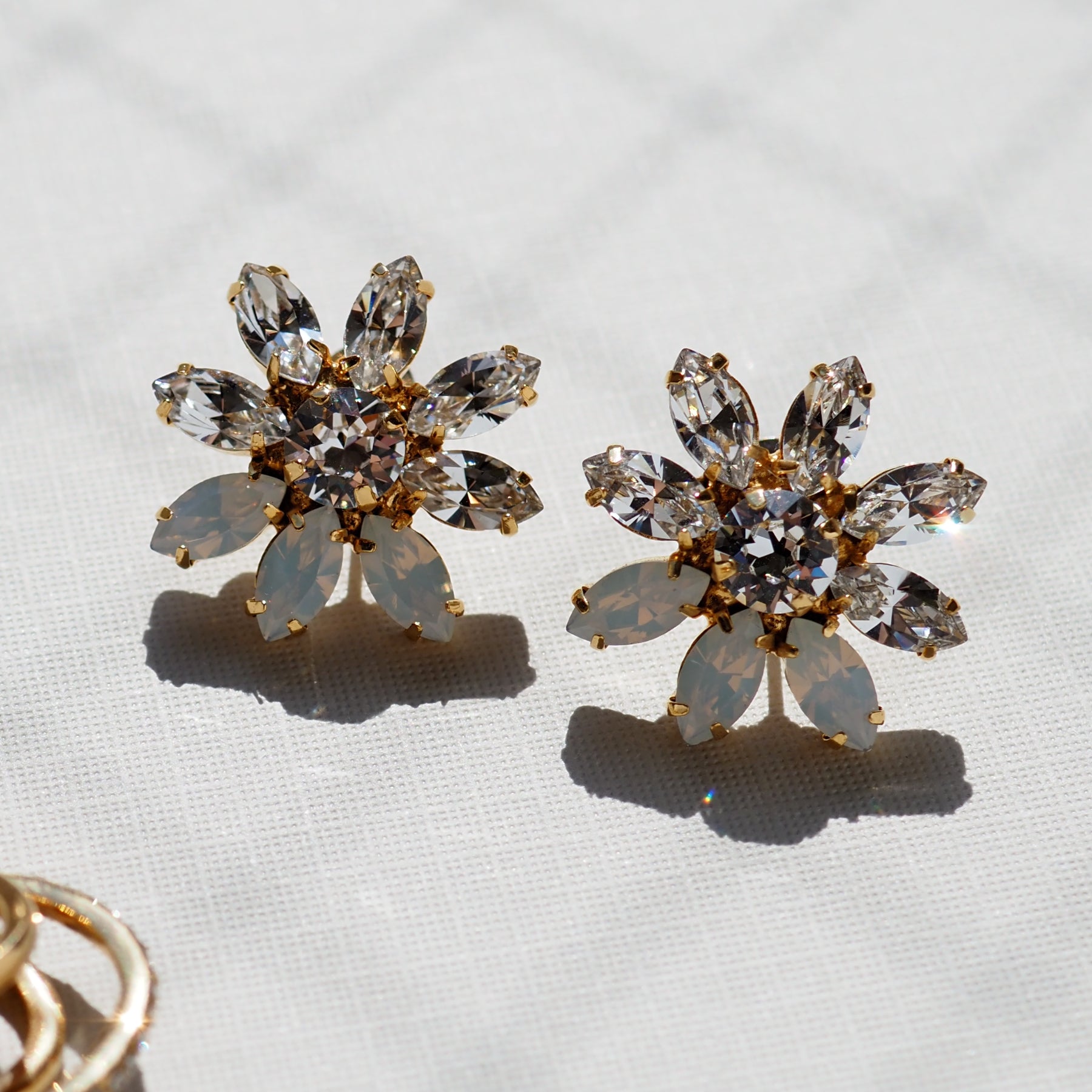 ビジューピアス　フラワーピアス　クリスタルピアス　お花ピアス　【masae 公式】