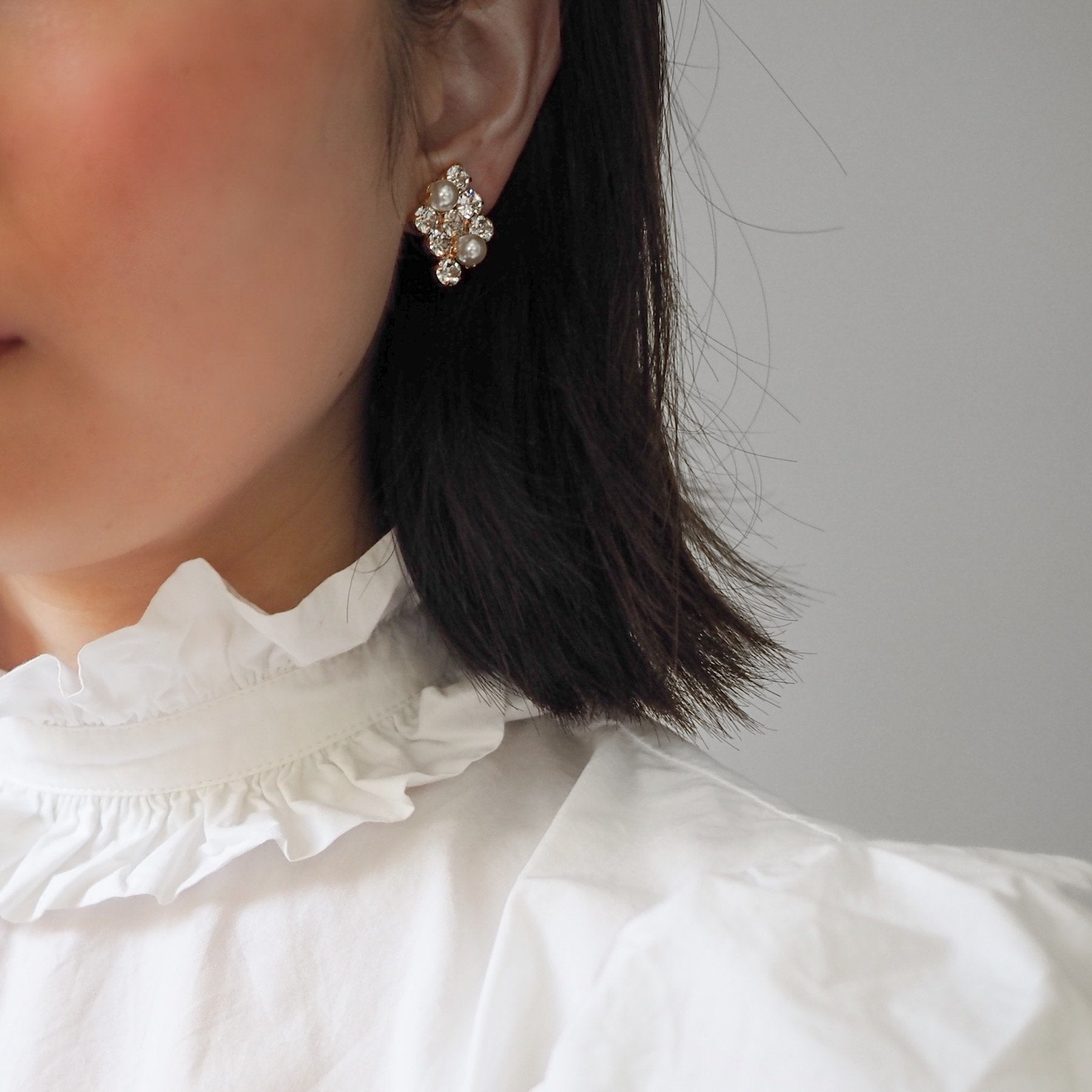 SEHER ピアス - masae公式オンラインストア|ビジュー、ビジューピアス、クリスタルガラス、パールピアス、結婚式ピアス、ブライダルアクセサリー、ブライダルピアス、プレ花嫁、お呼ばれアクセ、クラシカルピアス、キラキラアクセサリー、鈴木愛理着用、高橋ひかる着用