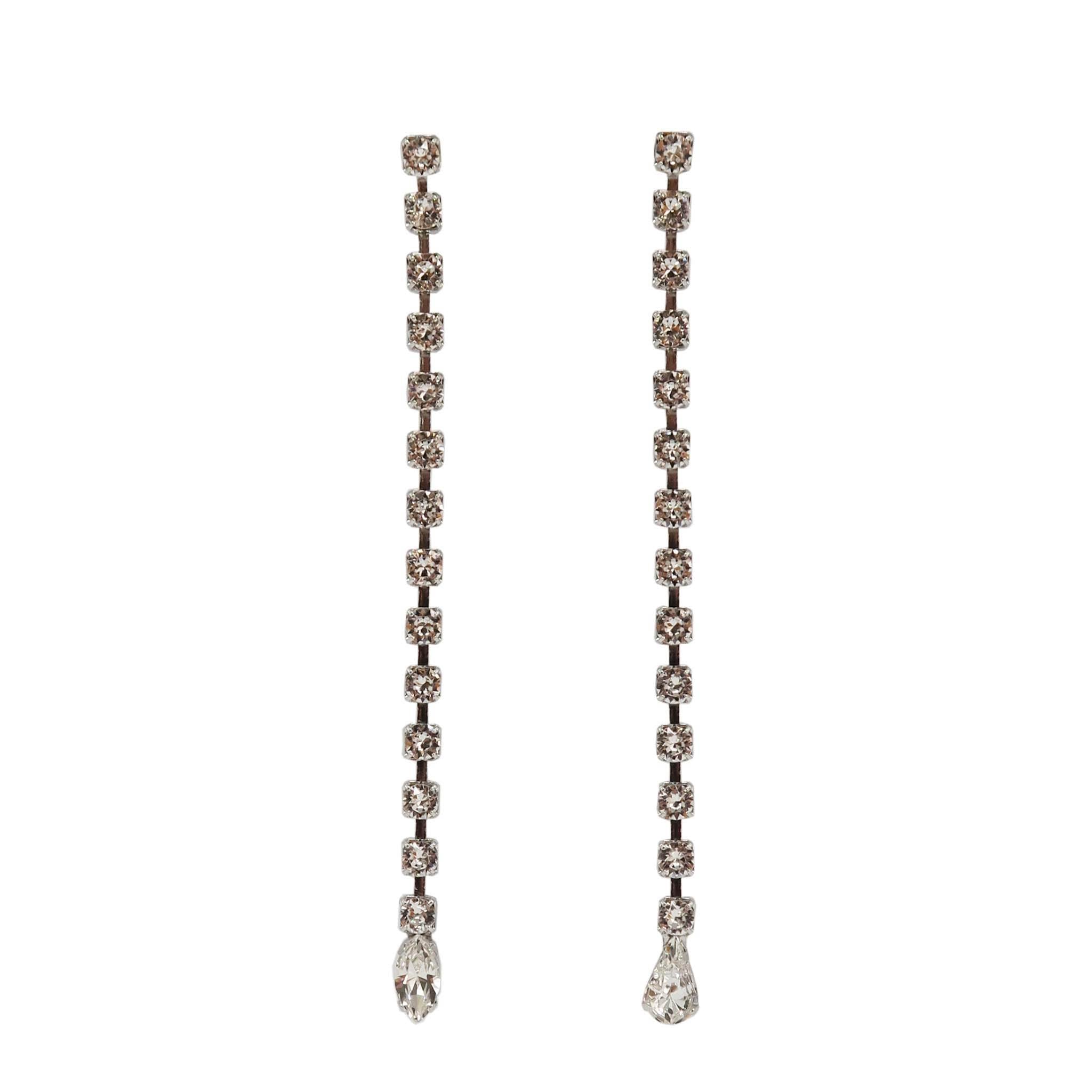 SERI イヤリング - masae公式オンラインストア|ビジュー、ビジューイヤリング、ロングイヤリング、揺れるイヤリング、クリスタルガラスイヤリング、お呼ばれアクセサリー、オケージョンシーン、ドレスアップイヤリング、結婚式イヤリング、ブライダルイヤリング、ブライダルアクセサリー、プレ花嫁、前撮りアクセサリー、キラキライヤリング、andGIRL掲載、美的掲載、Sweet掲載、谷まりあ着用、丸山礼着用、西野七瀬着用、高月彩良着用