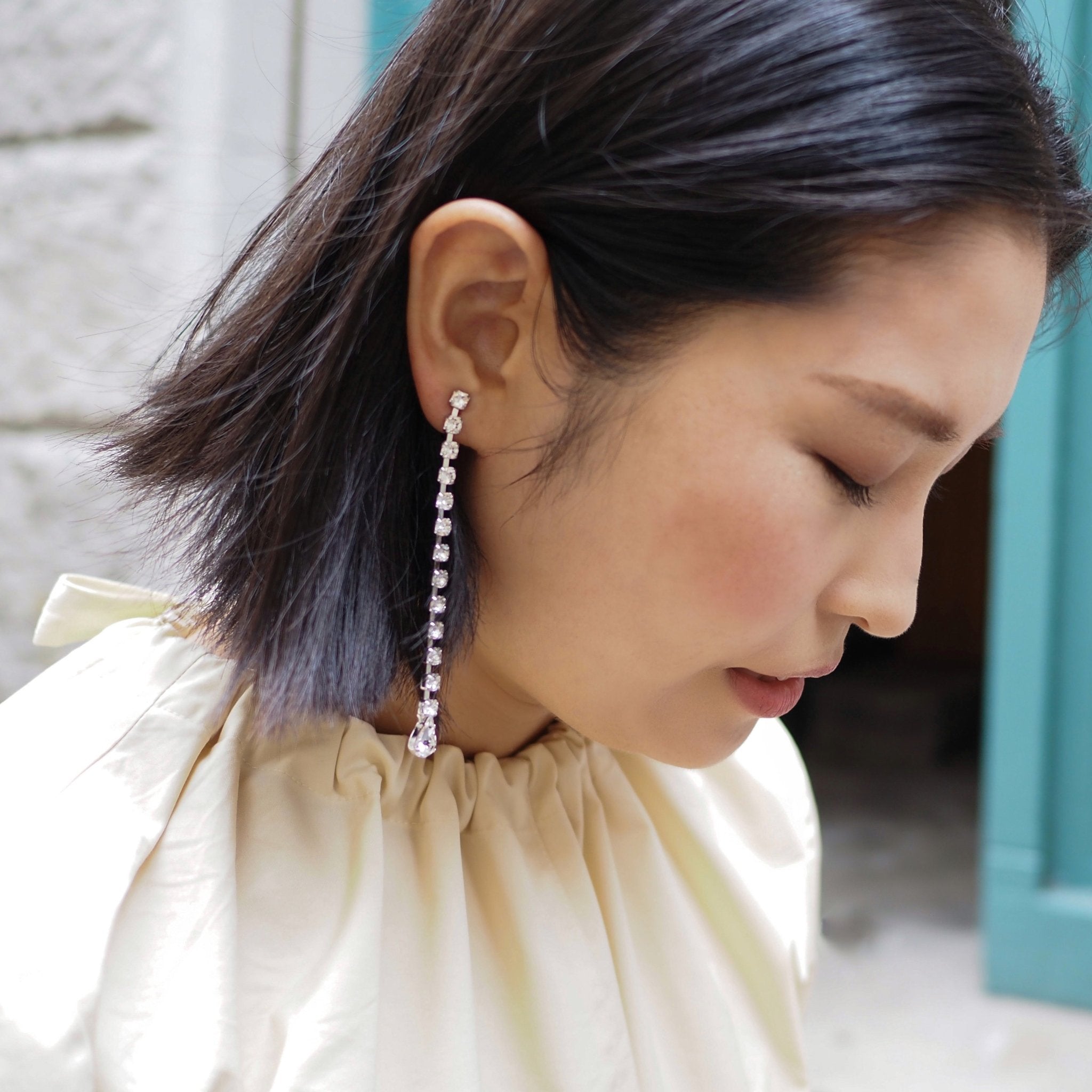 SERI ピアス - masae公式オンラインストア|ビジュー、ビジューピアス、ロングピアス、揺れるピアス、クリスタルガラスピアス、お呼ばれアクセサリー、オケージョンシーン、ドレスアップピアス、結婚式ピアス、ブライダルピアス、ブライダルアクセサリー、プレ花嫁、前撮りアクセサリー、キラキラピアス、andGIRL掲載、美的掲載、Sweet掲載、谷まりあ着用、丸山礼着用、西野七瀬着用、高月彩良着用